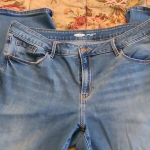 Classic Light Blue Women's Jeans - Comfortable Everyday Style